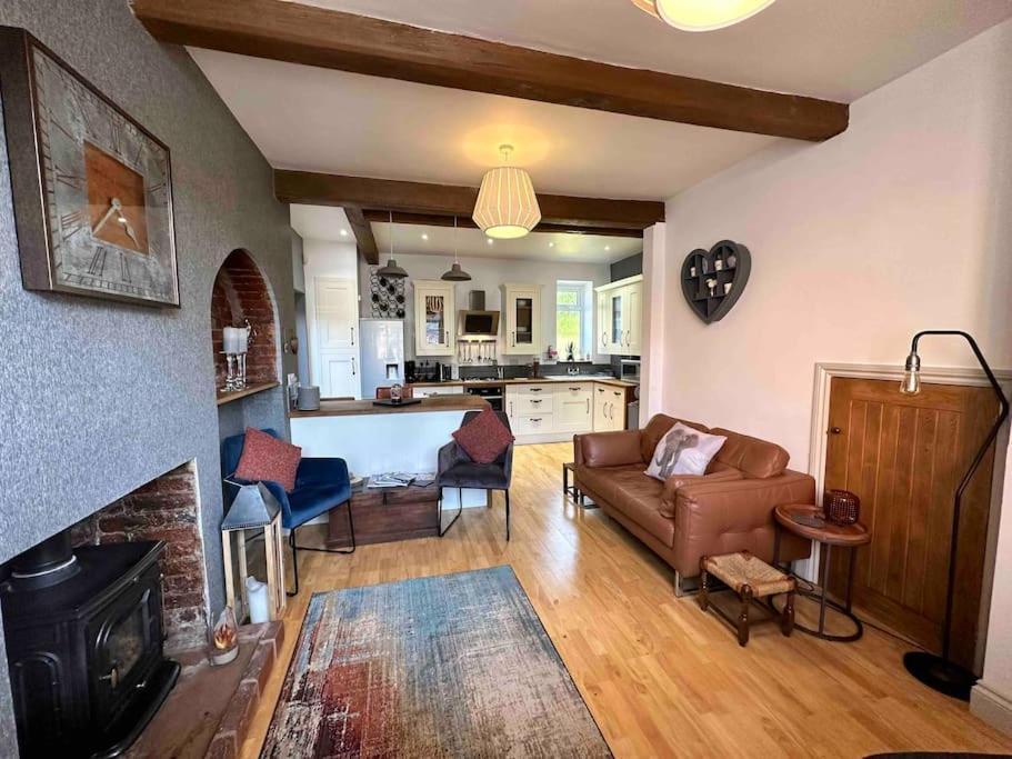 Gaia Villa Lichfield Luaran gambar