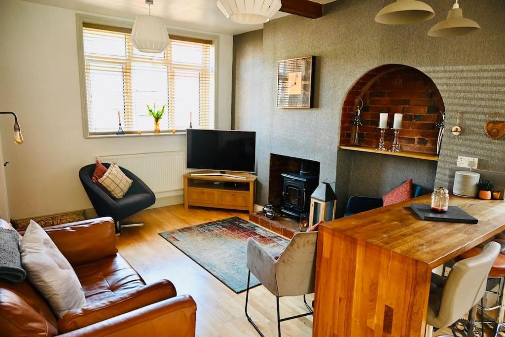 Gaia Villa Lichfield Luaran gambar