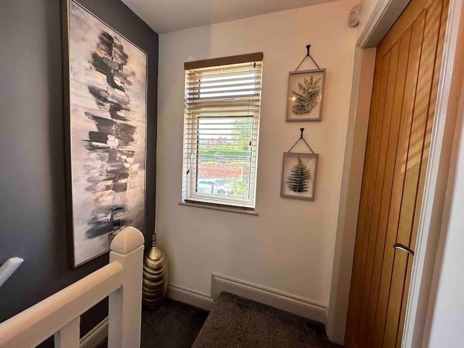 Gaia Villa Lichfield Luaran gambar